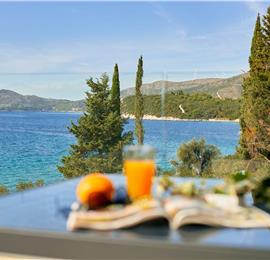 6 Bedroom Seafront Villa with Pool near Slano, Sleeps 12-14